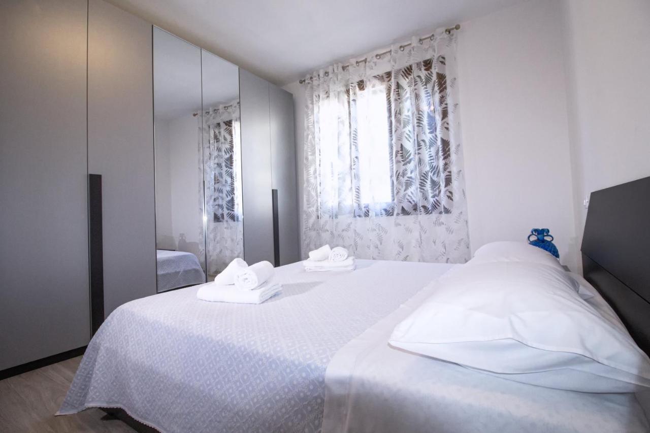Dd House Family Holiday Apartment Cecina  Zewnętrze zdjęcie